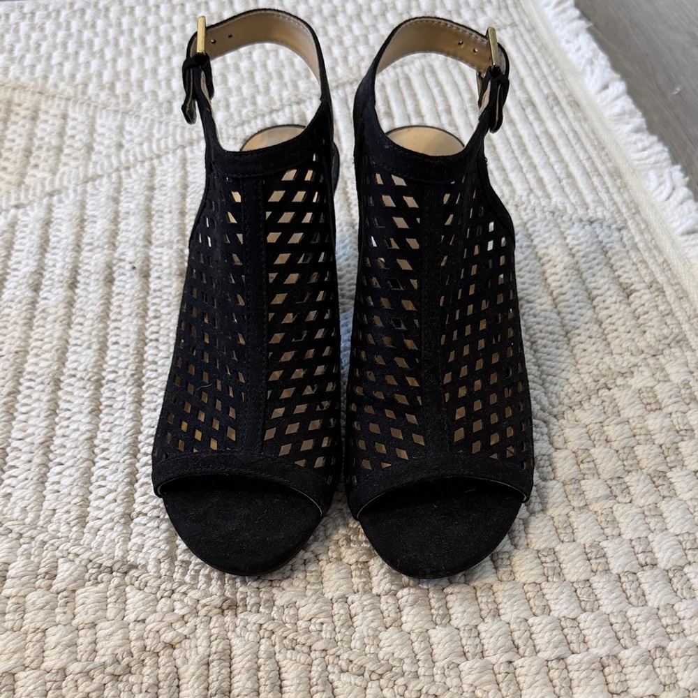 Liz Claiborne Black Peep-Toe Heels